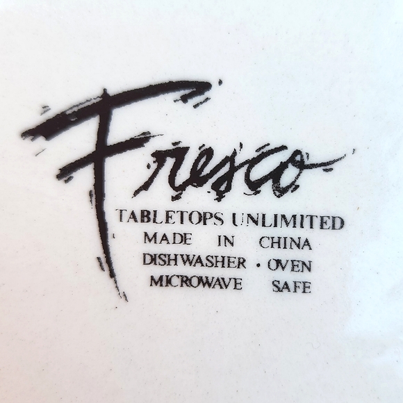 Set of 2 Vintage Ceramic Vegetable Mugs - Picture 9 of 9